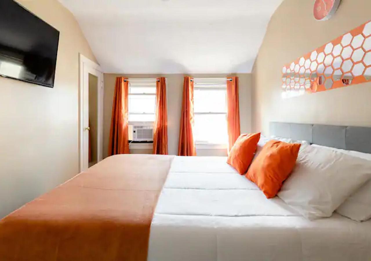 La Naranja Retreat - Cozy Duplex Near Downtown With Parking, 300 Mb Wifi & Self Check In Villa Cleveland Buitenkant foto