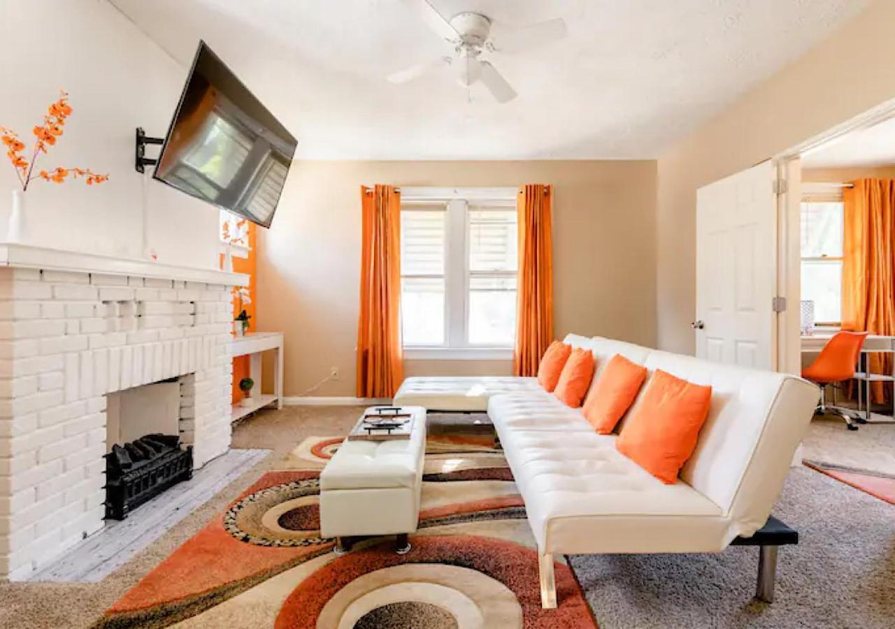 La Naranja Retreat - Cozy Duplex Near Downtown With Parking, 300 Mb Wifi & Self Check In Villa Cleveland Buitenkant foto