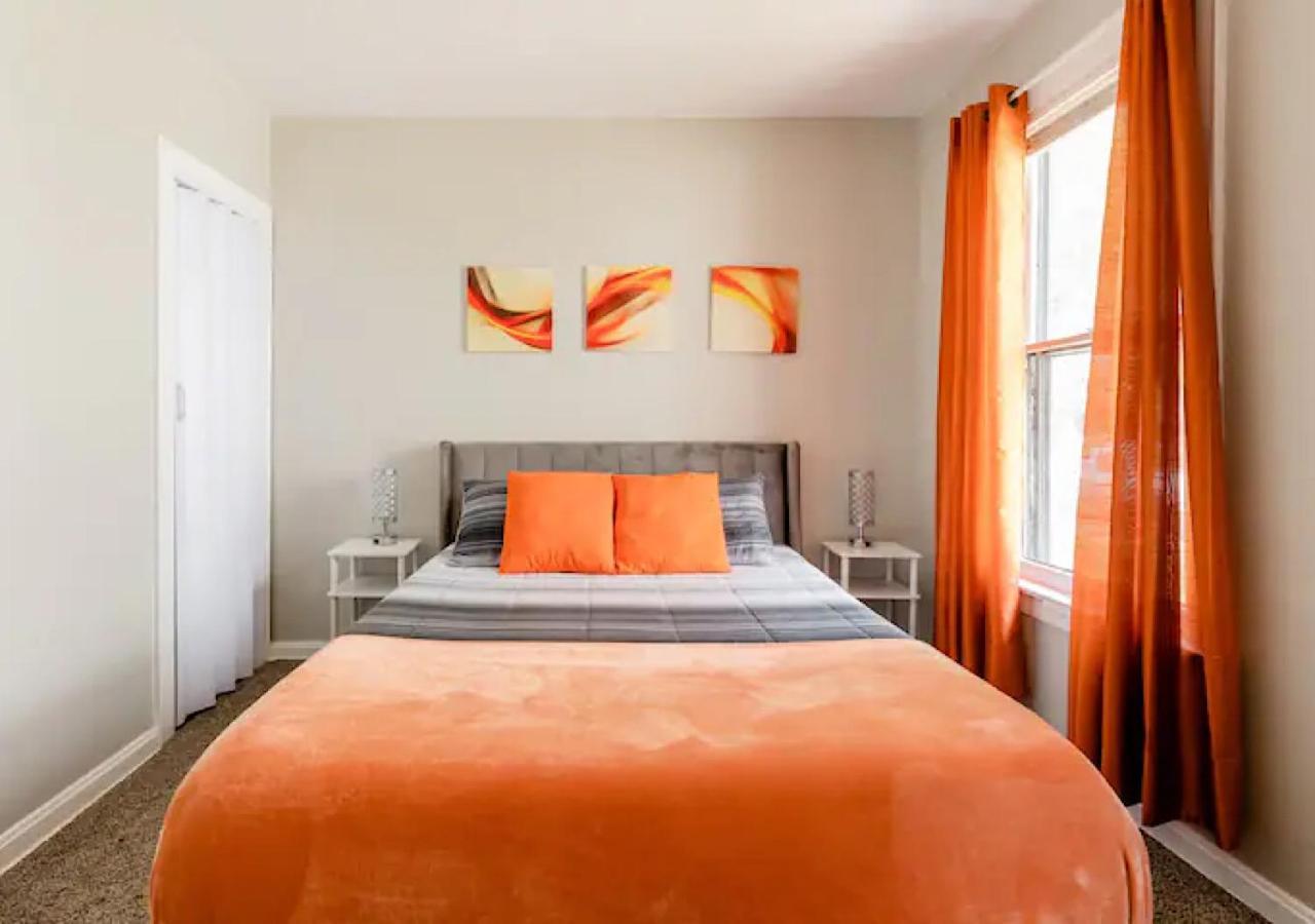 La Naranja Retreat - Cozy Duplex Near Downtown With Parking, 300 Mb Wifi & Self Check In Villa Cleveland Buitenkant foto