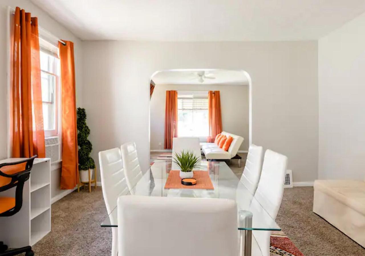La Naranja Retreat - Cozy Duplex Near Downtown With Parking, 300 Mb Wifi & Self Check In Villa Cleveland Buitenkant foto