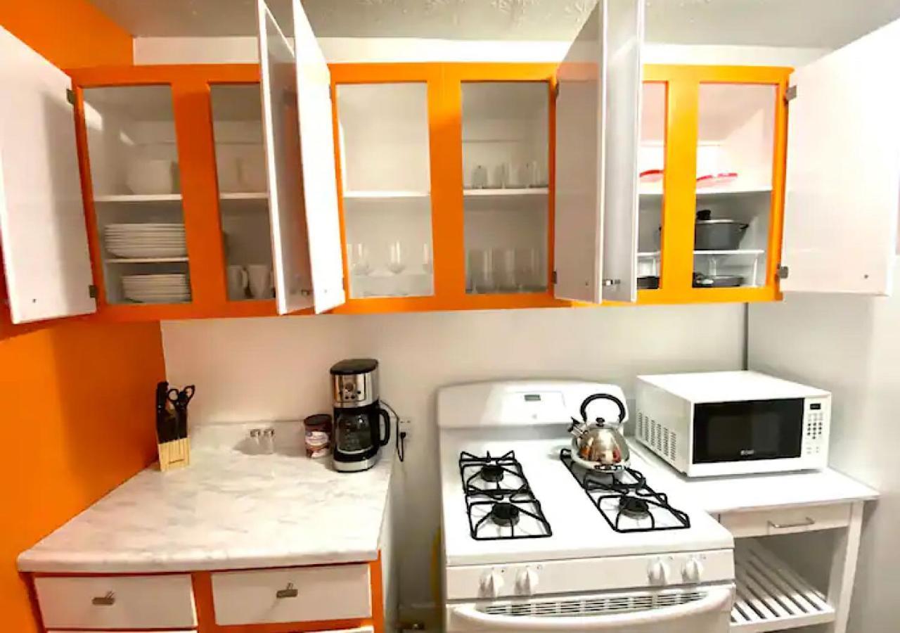 La Naranja Retreat - Cozy Duplex Near Downtown With Parking, 300 Mb Wifi & Self Check In Villa Cleveland Buitenkant foto